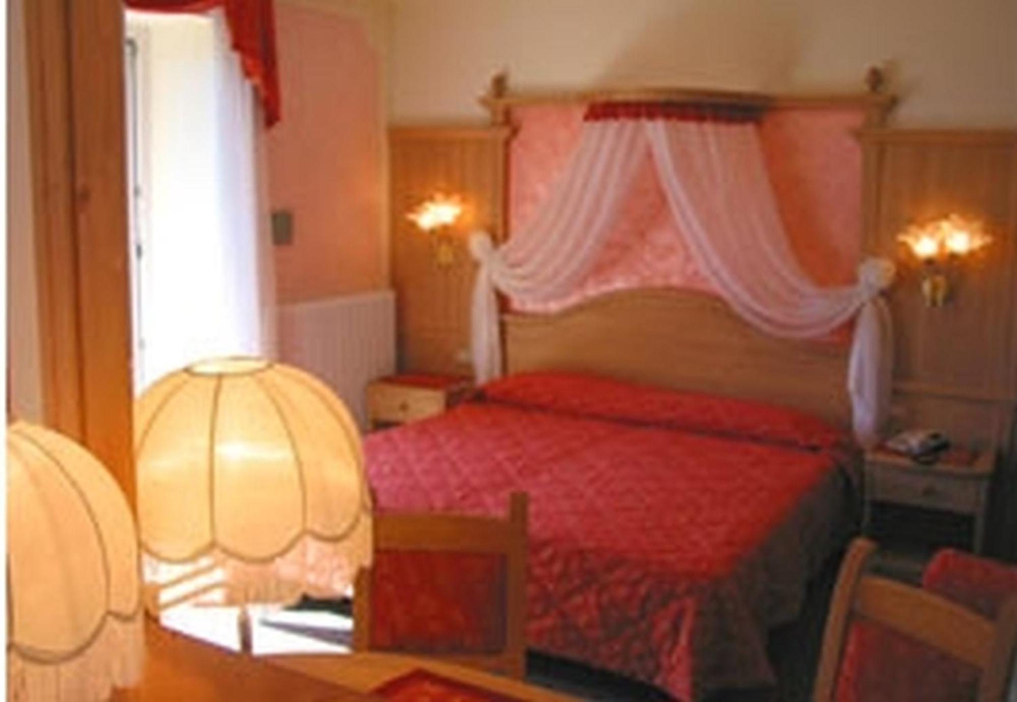 Albergo Stella Alpina Molveno Pokoj fotografie